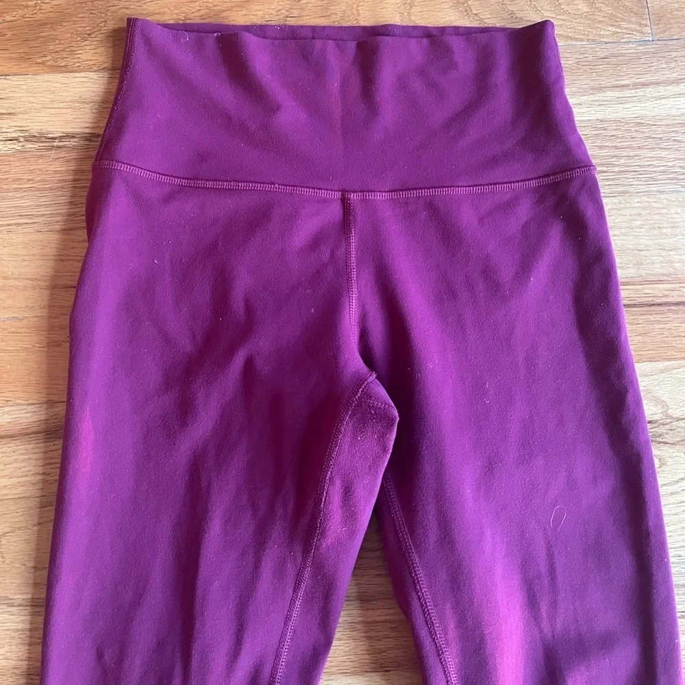 LULULEMON Burgundy Wunder Under 7/8 leggings small